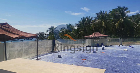 Sanya outdoor swimming pool.